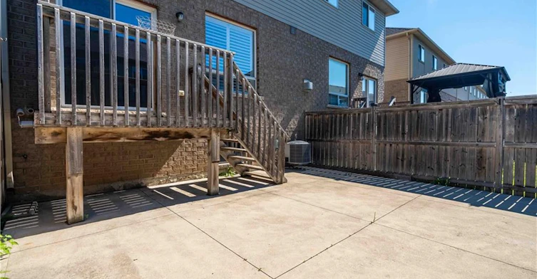 134 Palacebeach Trail, Hamilton, ON, L8E 0C3 - 32