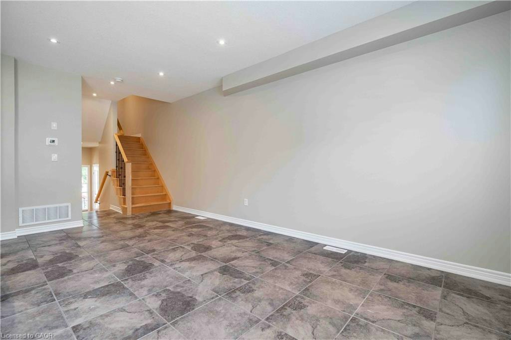 134 Palacebeach Trail, Hamilton, ON, L8E 0C3 - 5