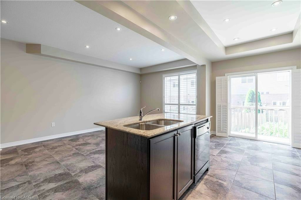 134 Palacebeach Trail, Hamilton, ON, L8E 0C3 - 14