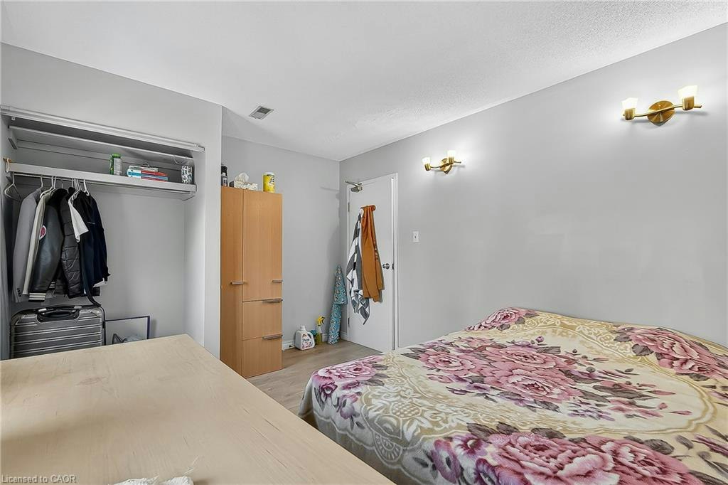 43 Dupont Street E, Waterloo, ON, N2J 2G8 - 5