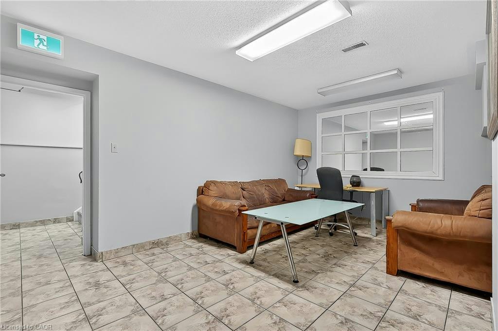 43 Dupont Street E, Waterloo, ON, N2J 2G8 - 10