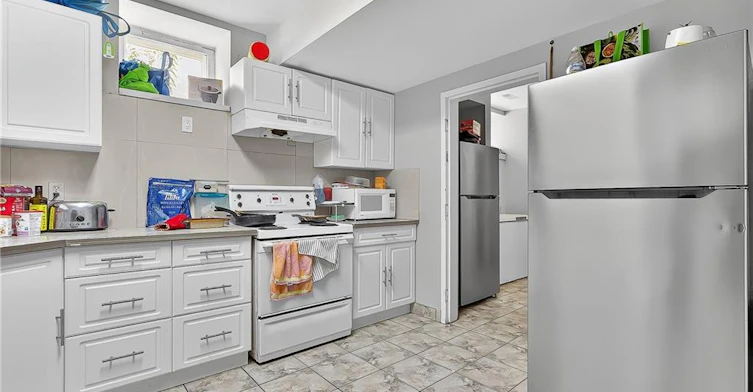 43 Dupont Street E, Waterloo, ON, N2J 2G8 - 9