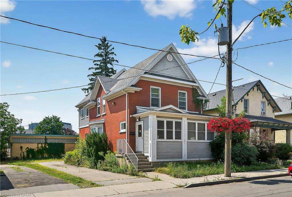 43 Dupont Street E, Waterloo, ON, N2J 2G8