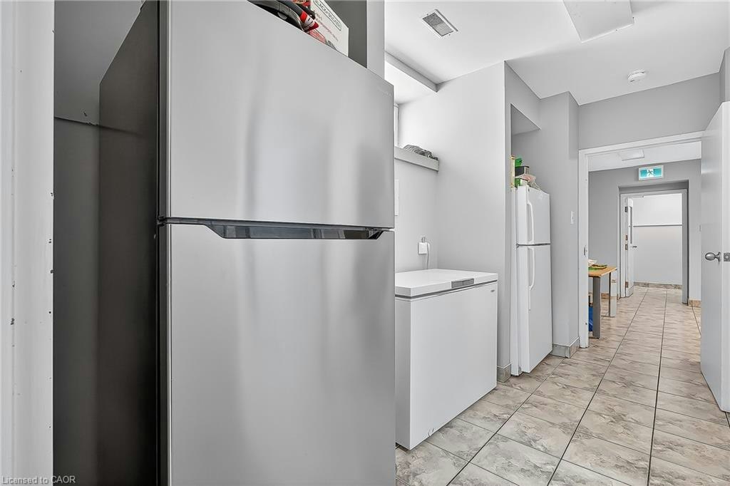 43 Dupont Street E, Waterloo, ON, N2J 2G8 - 11