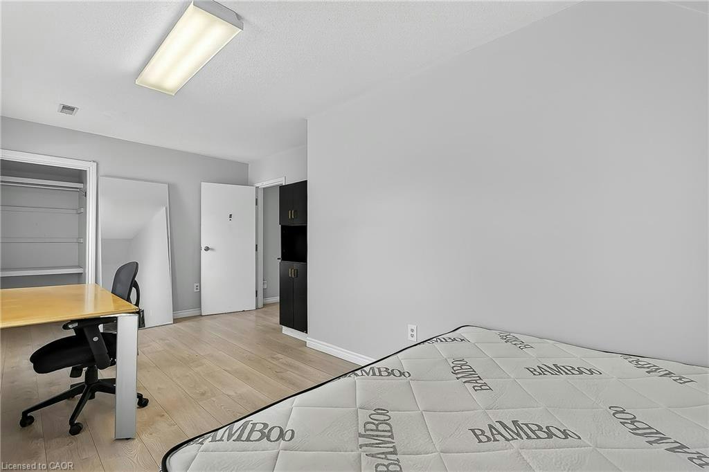43 Dupont Street E, Waterloo, ON, N2J 2G8 - 4