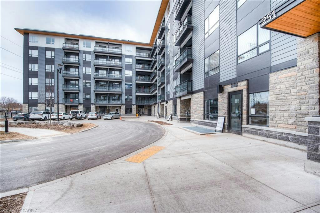 314-251 Northfield Drive E, Waterloo, ON, N2K 0G9