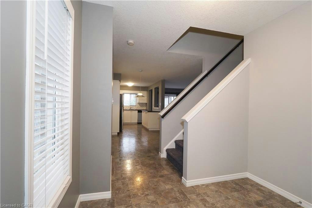 J37-7 Upper Mercer Street, Kitchener, ON, N2A 0B7 - 6
