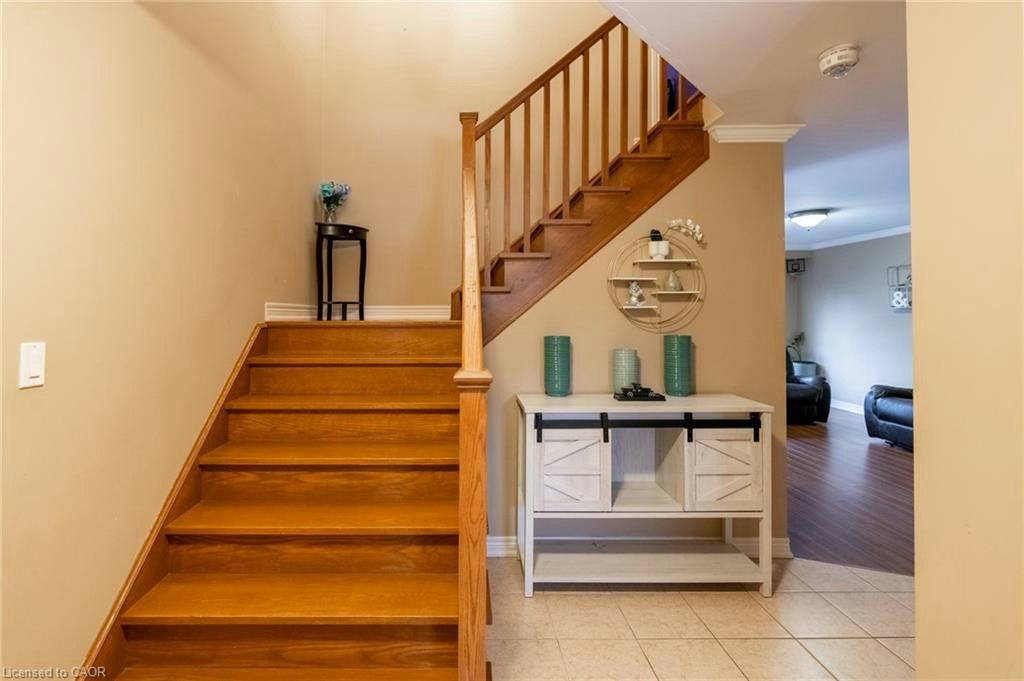 48 South Street N, Thorold, ON, L0S 1K0 - 2