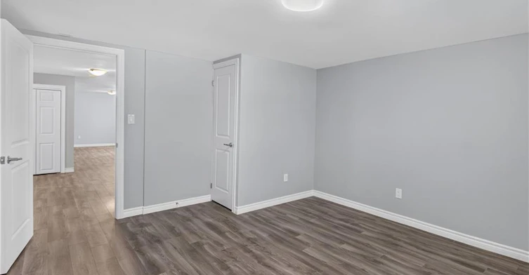 2- LOWER-294 Jones Road, Hamilton, ON, L8E 5L8 - 11