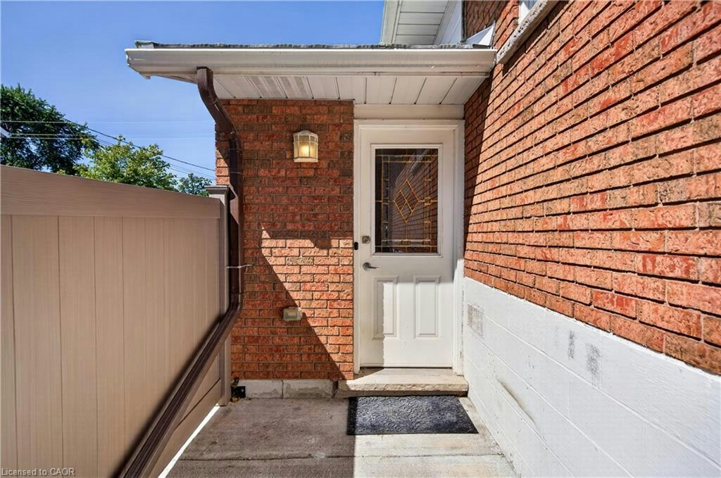 2- LOWER-294 Jones Road, Hamilton, ON, L8E 5L8 - 2