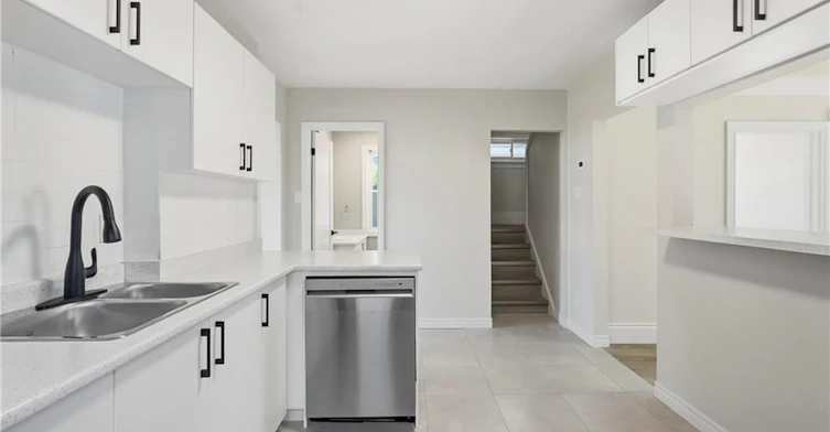 329 Talbot Street, Hamilton, ON, L8H 6T2 - 13