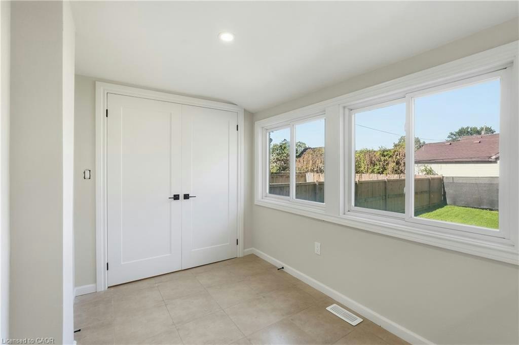 329 Talbot Street, Hamilton, ON, L8H 6T2 - 21