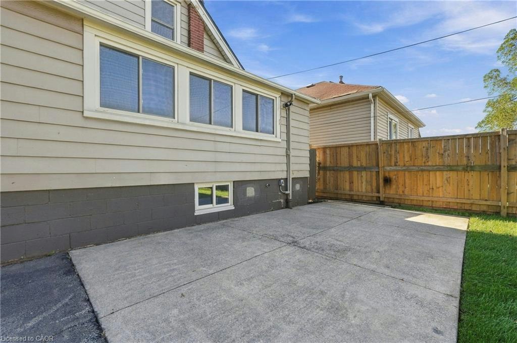 329 Talbot Street, Hamilton, ON, L8H 6T2 - 32