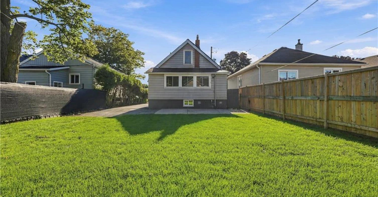 329 Talbot Street, Hamilton, ON, L8H 6T2 - 35