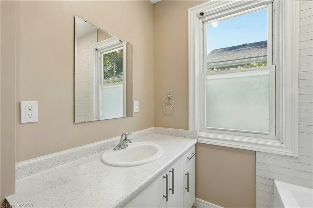 329 Talbot Street, Hamilton, ON, L8H 6T2 - 19