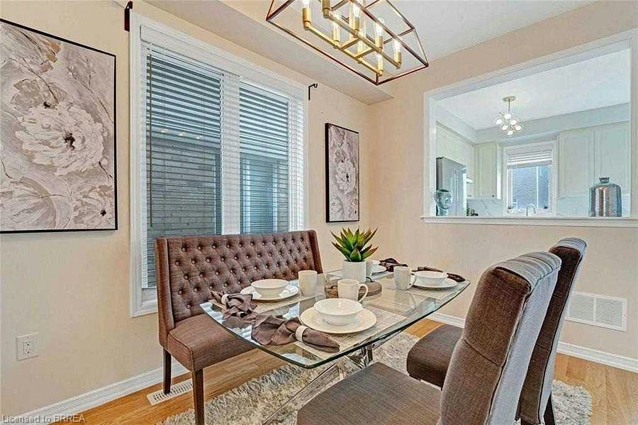 5 Munro Circle, Brantford, ON, N3T 0R1 - 2