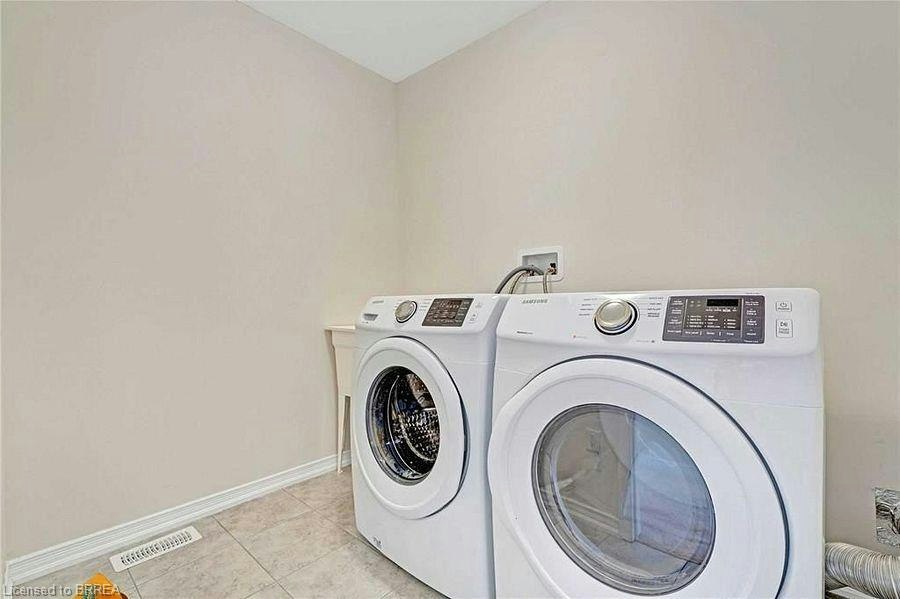 5 Munro Circle, Brantford, ON, N3T 0R1 - 12