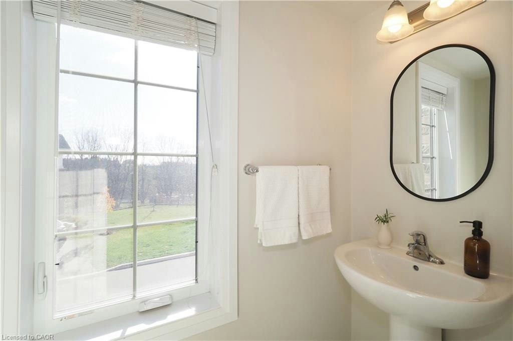 31 Bank Swallow Crescent, Kitchener, ON, N2P 0J7 - 15