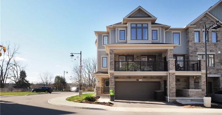 31 Bank Swallow Crescent, Kitchener, ON, N2P 0J7 - 2