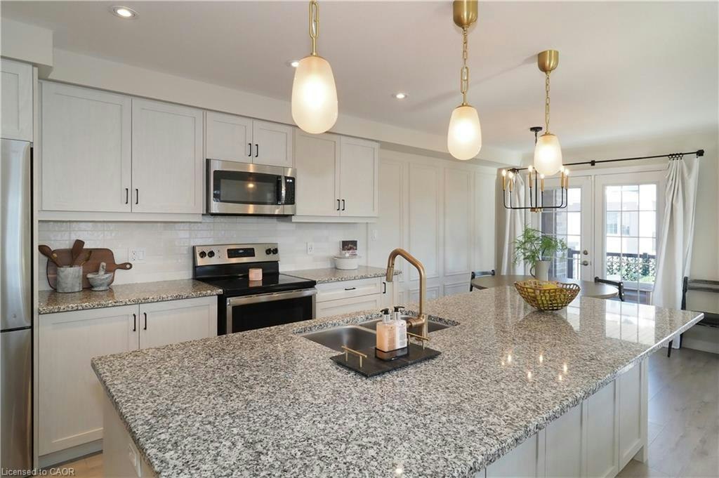 31 Bank Swallow Crescent, Kitchener, ON, N2P 0J7 - 11