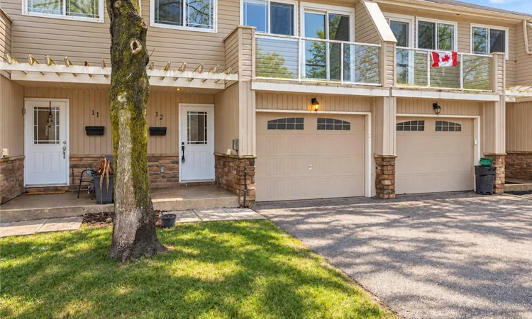 12-12 Lankin Boulevard