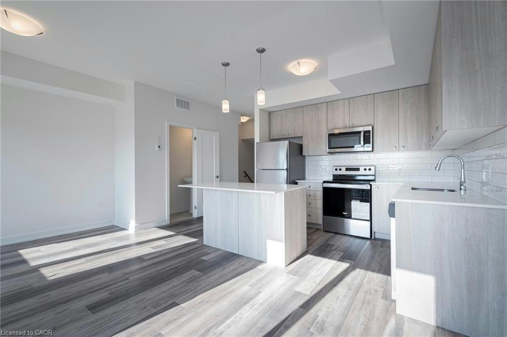 B5-10 Palace Street, Kitchener, ON, N2E 0J3 - 2