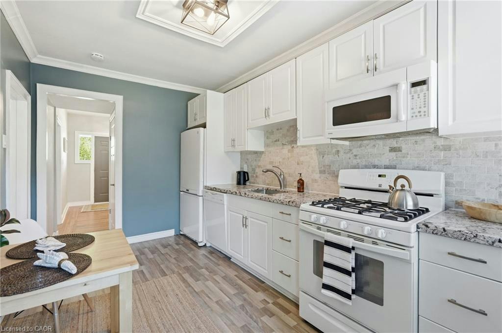170 Kensington Avenue S, Hamilton, ON, L8M 3H5 - 9