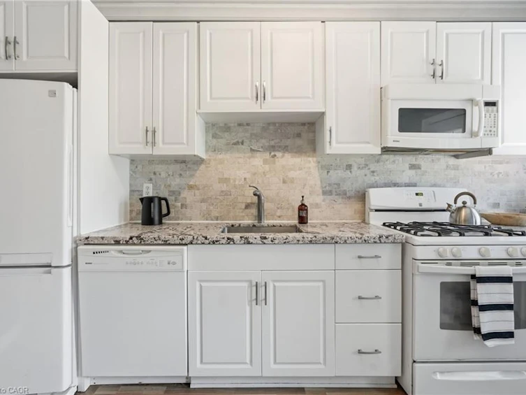 170 Kensington Avenue S, Hamilton, ON, L8M 3H5 - 10