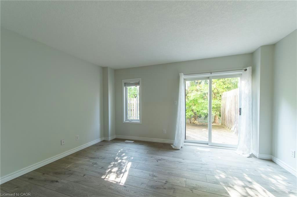 J54-619 Wild Ginger Avenue, Waterloo, ON, N2V 2X1 - 16