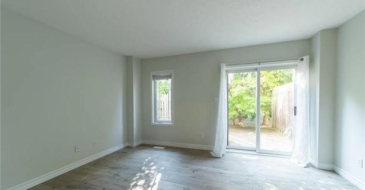 J54-619 Wild Ginger Avenue, Waterloo, ON, N2V 2X1 - 16