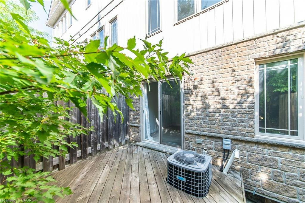 J54-619 Wild Ginger Avenue, Waterloo, ON, N2V 2X1 - 20