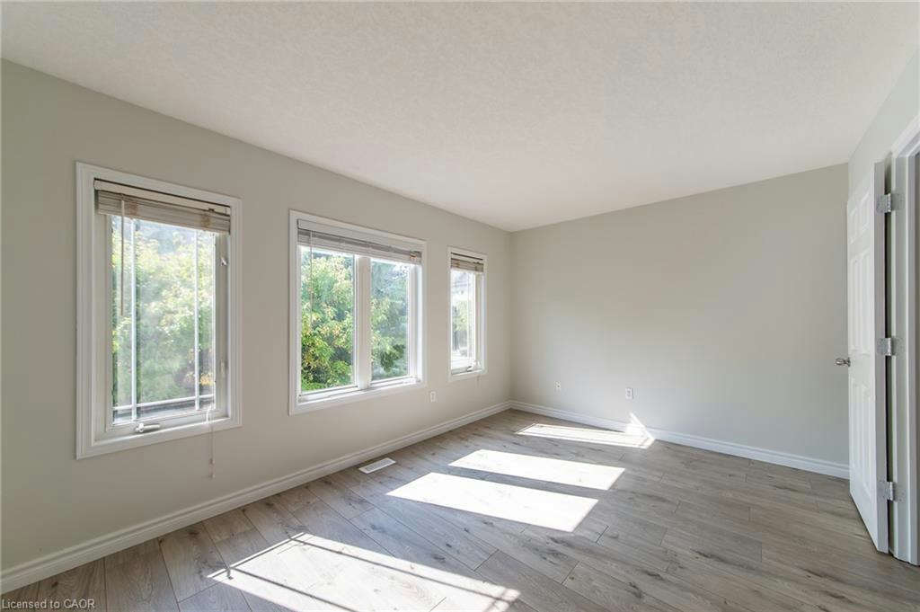J54-619 Wild Ginger Avenue, Waterloo, ON, N2V 2X1 - 10