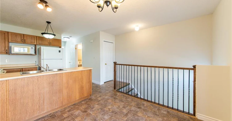 J54-619 Wild Ginger Avenue, Waterloo, ON, N2V 2X1 - 3