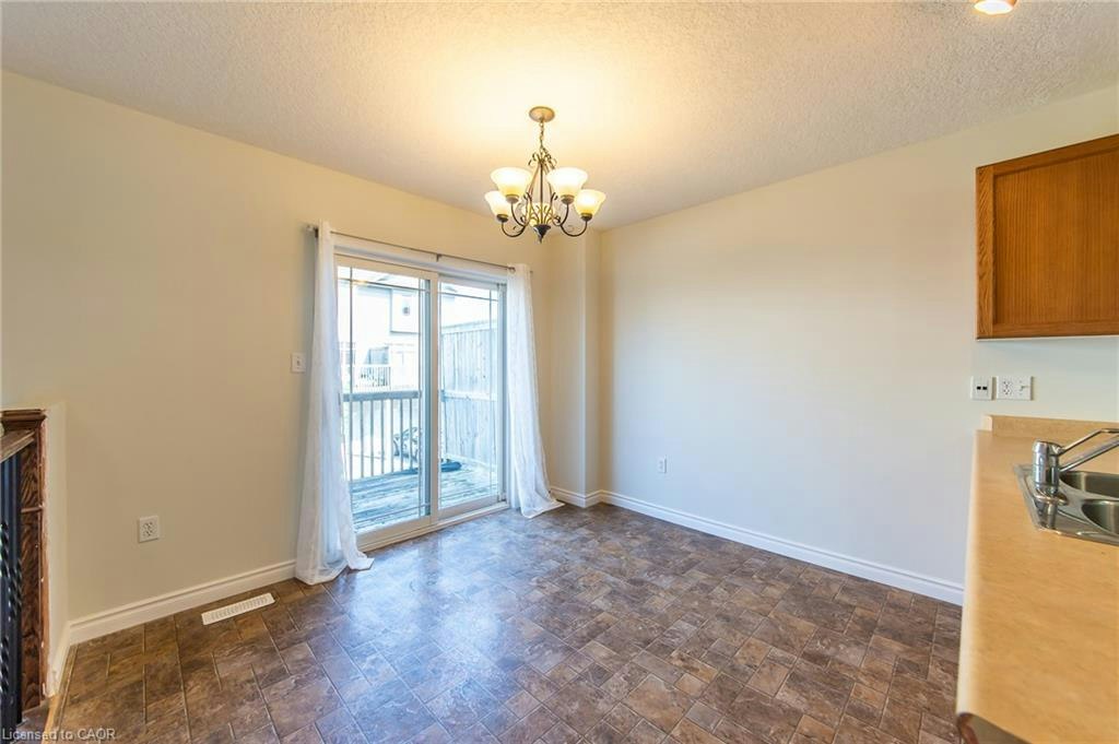 J54-619 Wild Ginger Avenue, Waterloo, ON, N2V 2X1 - 6