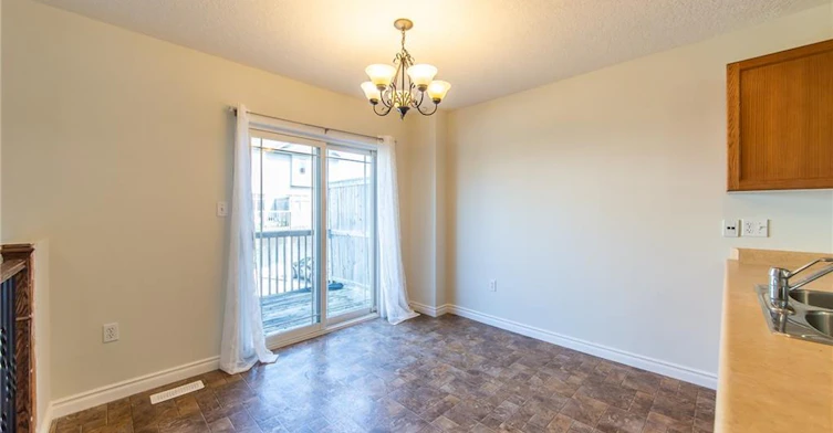 J54-619 Wild Ginger Avenue, Waterloo, ON, N2V 2X1 - 6