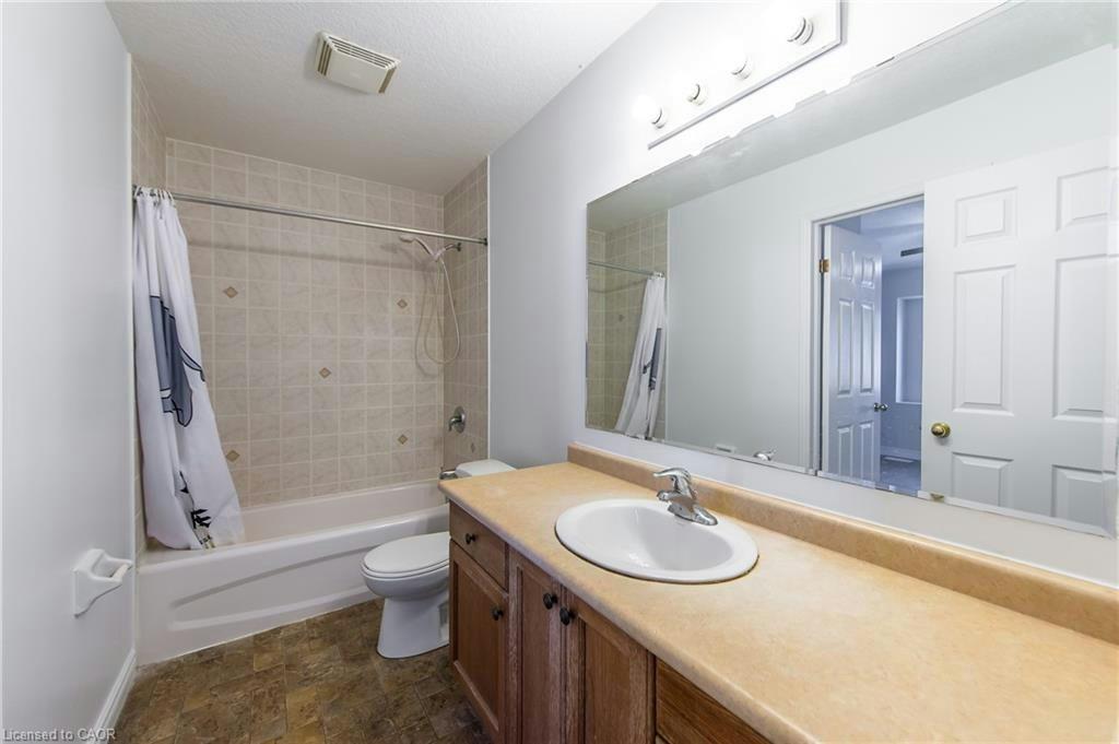 J54-619 Wild Ginger Avenue, Waterloo, ON, N2V 2X1 - 13