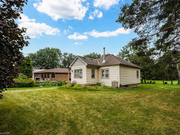 1412 Old York Road, Burlington, ON, L7P 4Z5