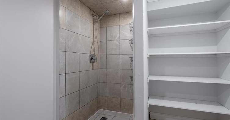 Basement-101 Ivon Avenue, Hamilton, ON, L8H 5S5 - 13