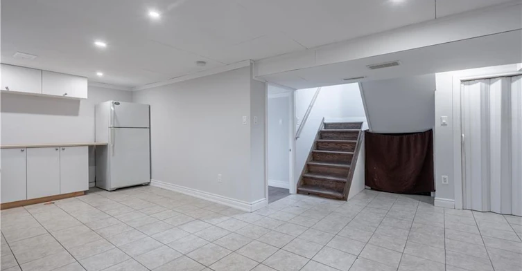 Basement-101 Ivon Avenue, Hamilton, ON, L8H 5S5 - 3