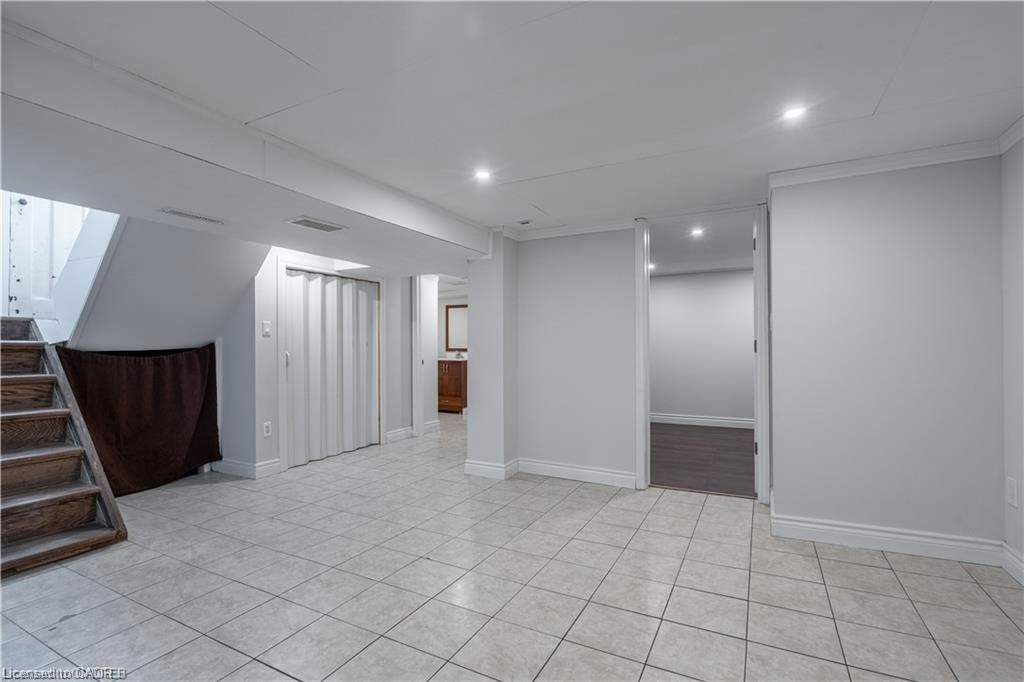 Basement-101 Ivon Avenue, Hamilton, ON, L8H 5S5 - 4