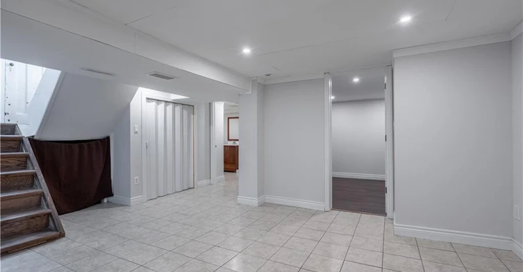 Basement-101 Ivon Avenue, Hamilton, ON, L8H 5S5 - 4