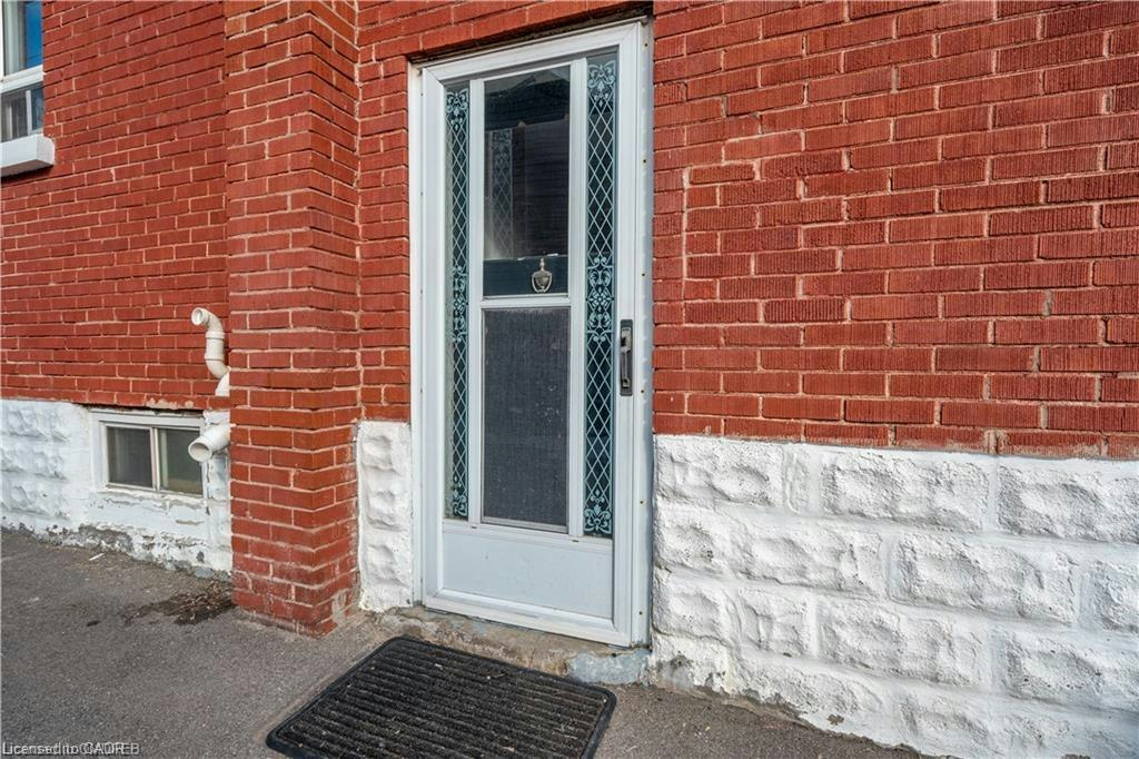 Basement-101 Ivon Avenue, Hamilton, ON, L8H 5S5