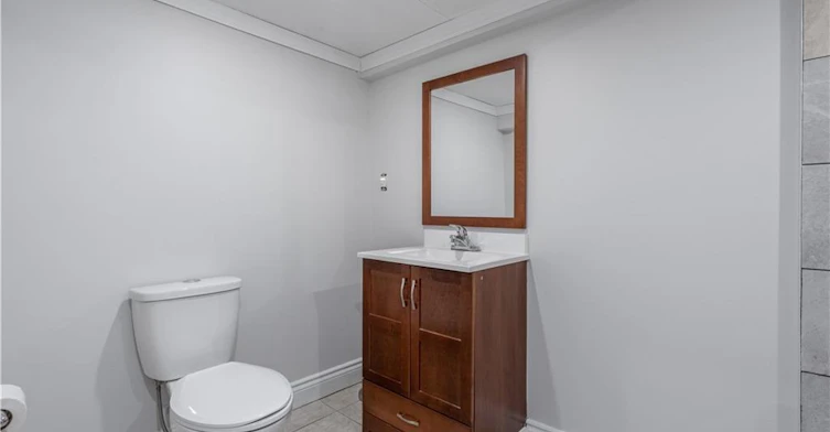 Basement-101 Ivon Avenue, Hamilton, ON, L8H 5S5 - 12