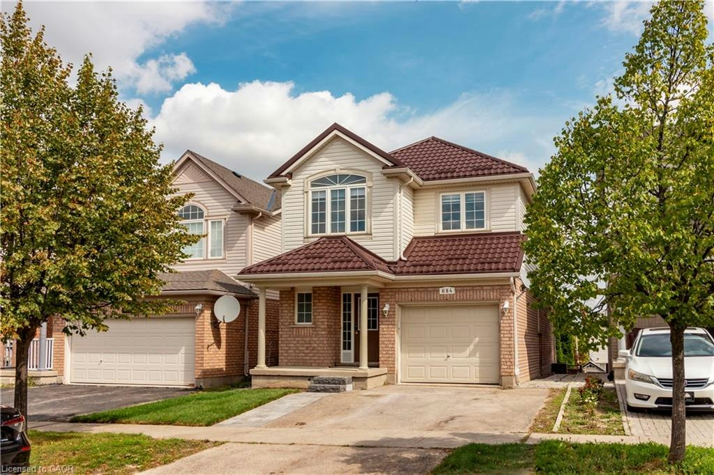 684 Commonwealth Crescent, Kitchener, ON, N2E 4J8