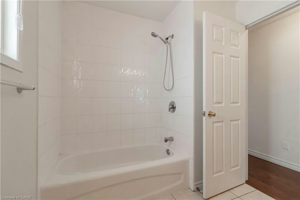 684 Commonwealth Crescent, Kitchener, ON, N2E 4J8 - 23
