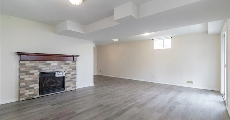 684 Commonwealth Crescent, Kitchener, ON, N2E 4J8 - 32