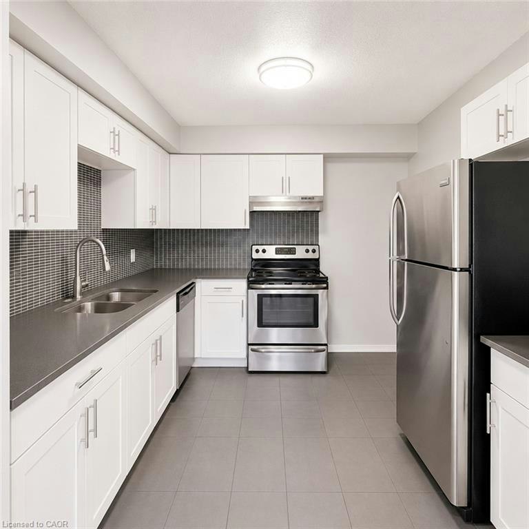 3-513 Quiet Place, Waterloo, ON, N2L 5L6 - 2