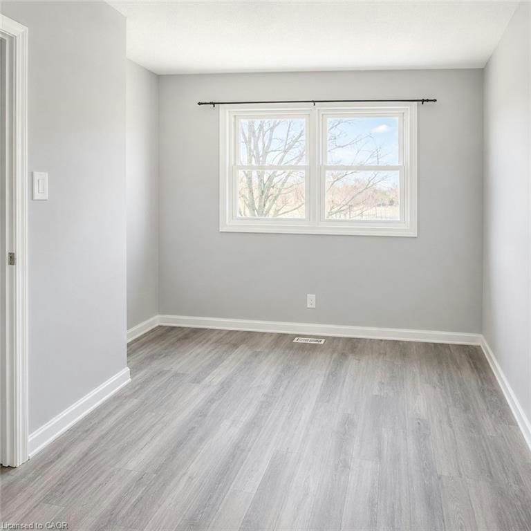 3-513 Quiet Place, Waterloo, ON, N2L 5L6 - 5