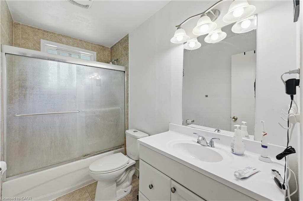 122 Greenbrier Drive, Waterloo, ON, N2L 4B5 - 17