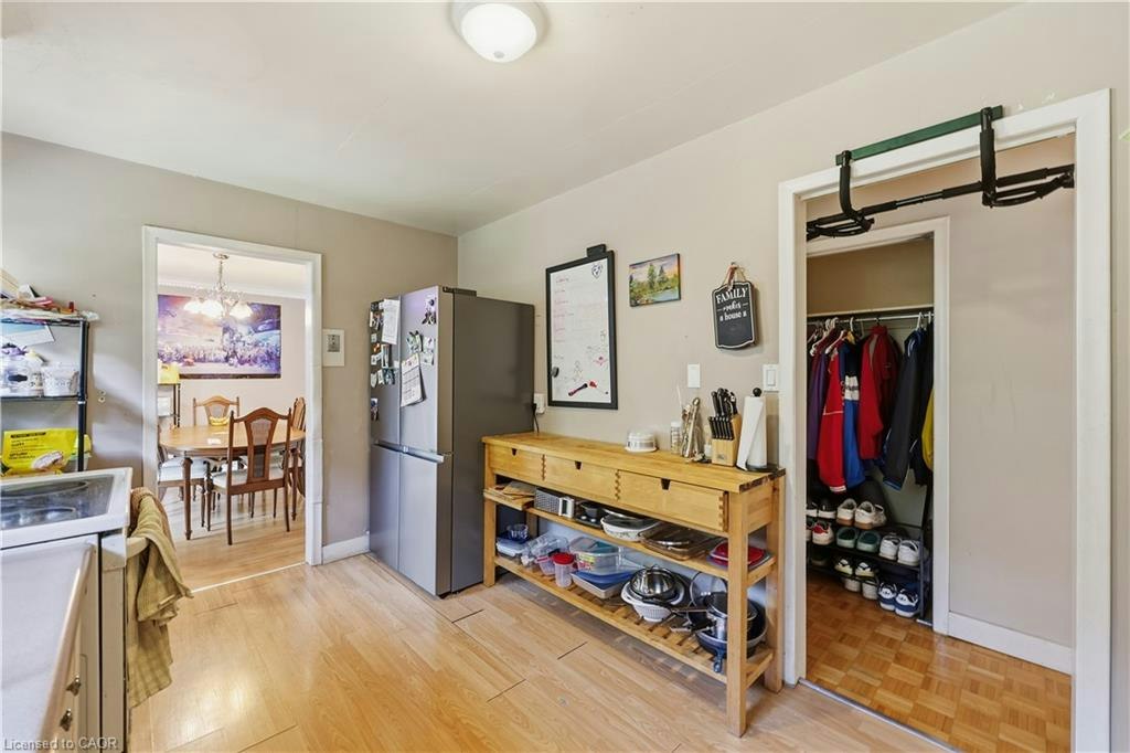 122 Greenbrier Drive, Waterloo, ON, N2L 4B5 - 13